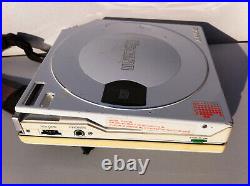 Sony D-10/D-100 Discman CD Player Portable CD Walkman Tragbaren Metal White