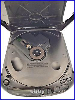 Sony D-131 CD Compact Disc Walkman Discman Player Personal Stereo Black Vintage