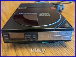 Sony D-14 CD Compact Disc Player With AC-D50 AC Adaptor Vintage Old Skool Cool