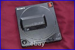 Sony D-25 Discman CD Player Working