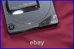 Sony D-25 Discman CD Player Working