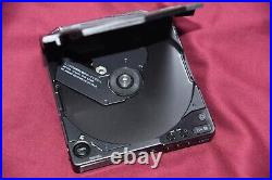 Sony D-25 Discman CD Player Working