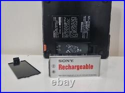 Sony D-25 cd player and case