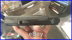 Sony D-303 discman Mega Bass portable cd player color Dark Grey / black