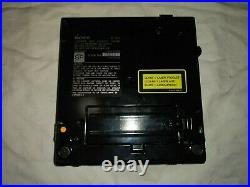 Sony D-303 portable CD walkman player discman Vintage Collectible VGC UK SELLER