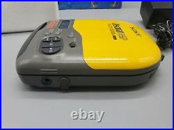 Sony D-421SP Sports Discman ESP Digital Signal Processing CD Player