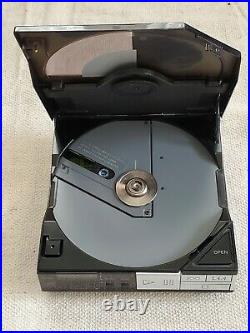 Sony D-5 Compact CD Player Made in Japan D5