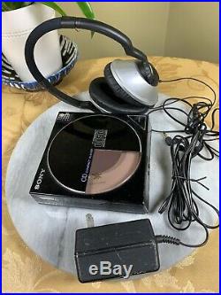 Sony D-5 Portable Compact Disc CD Player 1985 WithAdapter And Bose Headphones SET