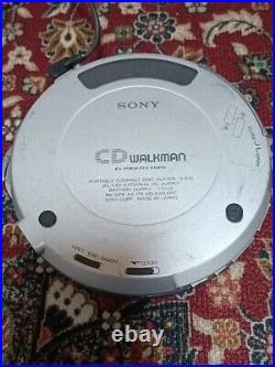 Sony D-E01 CD Walkman G Protection Portable Silver Player