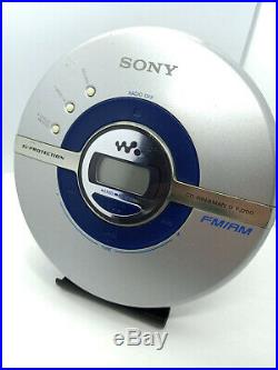 Sony D-FJ200 CD Compact Disc Walkman FM AM Radio Tuner Portable Discman Silver