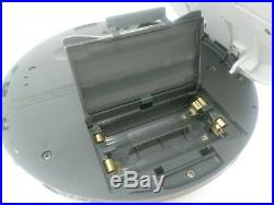 Sony D-NE300CK Silver ATRAC/MP3 CD Portable Personal CD Player (Z)