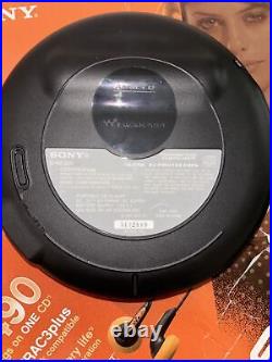 Sony D-NE320 Atrac3Plus MP3 CD Walkman Portable CD/MP3 Player Pristine Condition