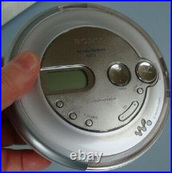 Sony D-NE711 ATRAC MP3 CD Compact Disc Walkman Discman Player