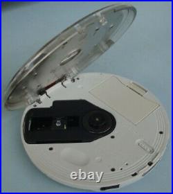 Sony D-NE711 ATRAC MP3 CD Compact Disc Walkman Discman Player