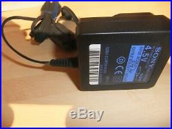 Sony D-NE711 Portable CD Player CD Walkman