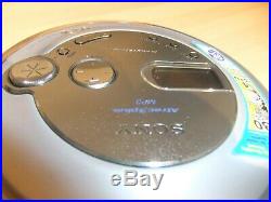Sony D-NE711 Portable CD Player CD Walkman