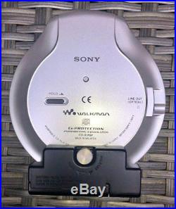 Sony D-NE900 Atrac 3 Plus MP3 CD Walkman Personal CD Player Silver FREE P&P