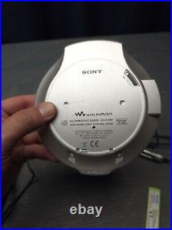 Sony D-NE920 Walkman Discman CD Player Silver With Accessories Tested Working