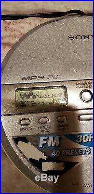 Sony D-NF340 CD Walkman MP3 Discman FM Radio Tested Working