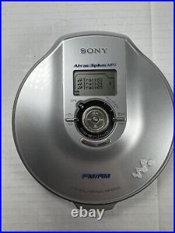 Sony D-NF600 ATRAC/MP3 AM/FM/Weather Walkman Portable CD Player VGC & Case