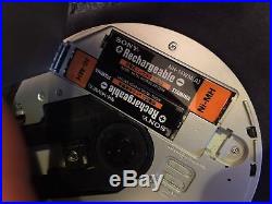 Sony DEJ1000 Silver CD Walkman Portable CD Player -(D-EJ1000) Tested & Working