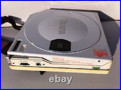 Sony Discman D-10/D-100 CD Player Portable CD Walkman White Tragbaren Metal