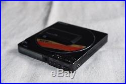 Sony Discman D-25 Portable CD Player Digital Works great