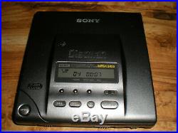 Sony Discman D-303 CD Player Works Great