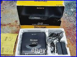 Sony Discman D-33 CD Compact Player WithHEADSET WORKING CONDITION Original Box