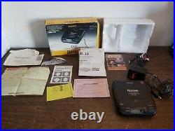Sony Discman D-33 Portable CD Disc Player with Box and Paperwork Works