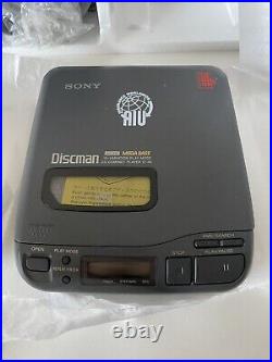 Sony Discman D-36 Portable CD Player Walkman with Power Supply & Box BRAND NEW