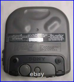 Sony Discman D-451SP Vintage Sports Compact Disc (CD Player) ESP and Headphones