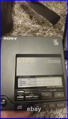 Sony Discman D-555 CD Player WithCase Tested and working
