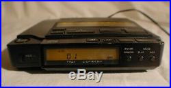 Sony Discman D-555 CD Player with Remote Power Supply Battery Optical Cable Case