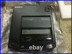 Sony Discman D-555 with all Accessories