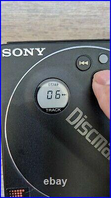 Sony Discman D-88 CD Player Works well