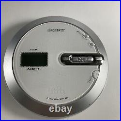 Sony MP3 ATRAC CD Walkman D-NE331 Tested Working