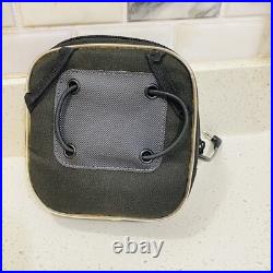 Sony PSYC D-NF420 Atrac3Plus CD MP3 Walkman AM FM Radio Headphone with Case Logic