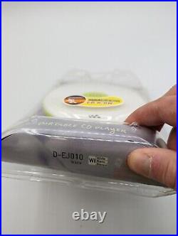 Sony PSYC white D ej010 walkman Portable CD Walkman