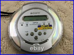 Sony Portable CD Player D-CJ01 with rechargeable batteries Plays MP3'S