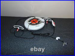 Sony Psyc Flare White Walkman Portable CD Player + Remote + Headphones (D-EJ100)