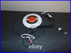 Sony Psyc Flare White Walkman Portable CD Player + Remote + Headphones (D-EJ100)