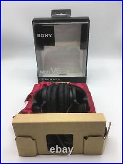 Sony S2 Sports CD Walkman Portable CD Player Grade A (D-SJ303/M)
