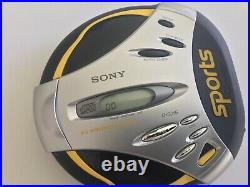 Sony Sports G DSJ15 CD Portable Player + Case + Power Plug + Instructions