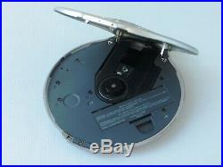 Sony WALKMAN D NE920 CD Player
