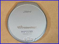 Sony Walkman CD Player D-EJ925 Discman With Headphones & Remote
