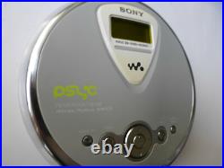 Sony Walkman D-NF400 TV/Weather/FM/AM Atrac3plus MP3 CD Player with Case Working