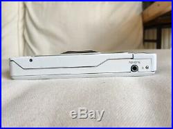 Sony discman D-150 WHITE VINTAGE RARE COLLECTIBLE needs Repair