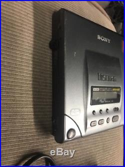 Sony discman D-303 portable CD player