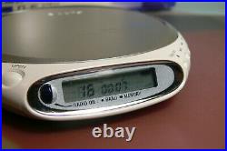 Sony walkman am fm radio personal portable cd compact discs player d-fj211